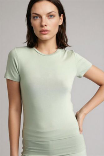 حريمي نعناع توب بيزك سادة نص كم