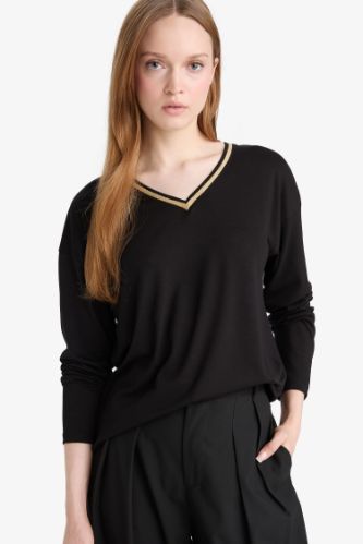 Regular Fit V Yaka Uzun Kollu Tişört