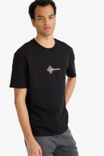 Ауа өткізетін суретті футболка