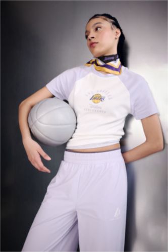 حريمي بيج فاتح Slim Fit NBA Los Angeles Lakers Cotton Short Sleeves T-Shirt