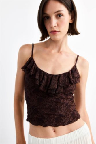 Strapless Flounced Lace Blouse