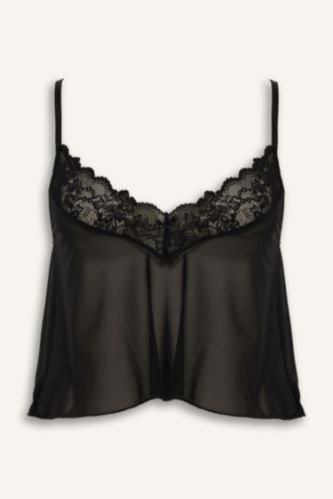 Regular Fit Dantel Detaylı İnce Askılı Tül Üst-Fall in Love