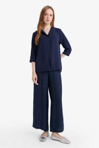 Relax Fit Wide Leg Capri Pants