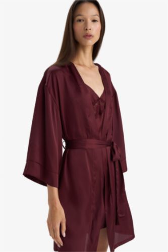 Regular Fit Wrap Yaka Saten Sabahlık-Fall in Love