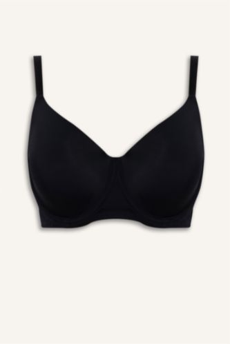 Woman Black Fall in Love With Pad Bra