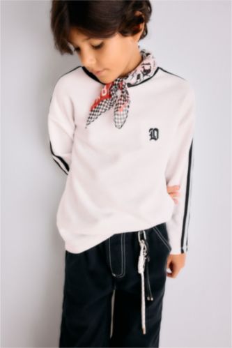 Boy Oversize Fit Crew Neck Applique Waffle Polo T-Shirt