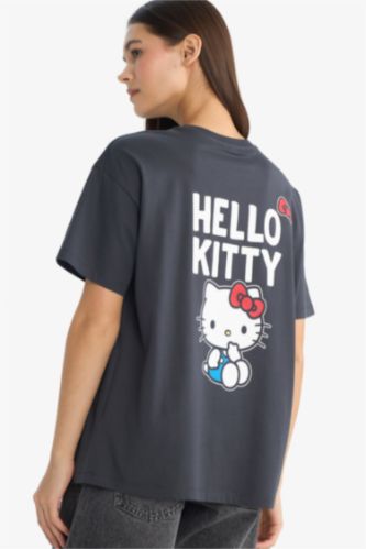 Футболка Hello Kitty Oversize с принтом и коротким рукавом