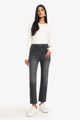 Crop Flare Fit Düşük Bel Bilek Boy Jean Yıkamalı Pantolon