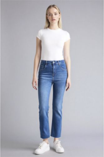 FEMME Bleu Jean évasé court à taille basse effet délavé