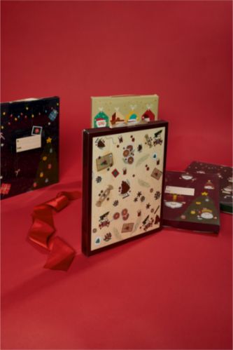 Kadın Karma Yılbaşı Temalı Advent Calendar