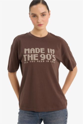 Трикотажная футболка Oversize с надписью и коротким рукавом