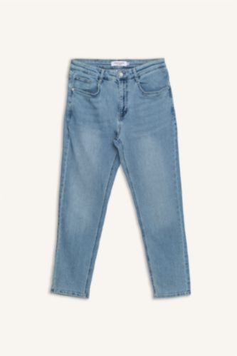 Slim Tapered Fit Narrow Leg Jeans