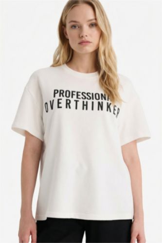 Oversize кең пішімді дөңгелек жағалы суретті қысқа жеңді футболка