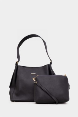 شنطة كتف حريمي