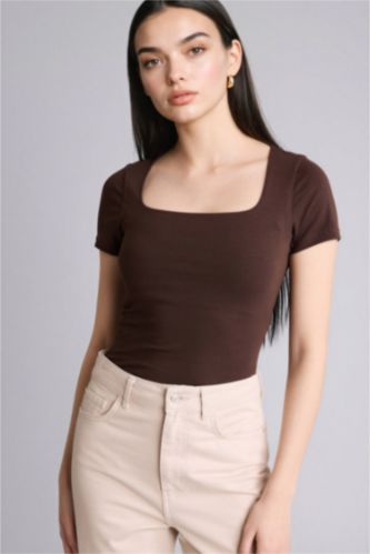 Женщины Коричневый Футболка Slim Fit с квадратным вырезом и коротким рукавом