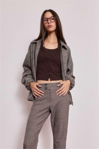 جاكيت تفتا كاروهات