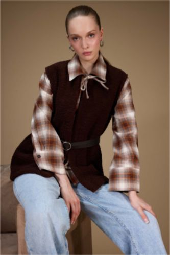 Regular Fit Crew Neck Plush Soft Hairy Inside Cardigan