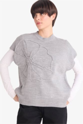 Relax Fit Bisiklet Yaka Çiçekli Triko Süveter