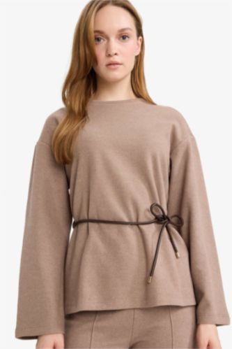 تيشيرت ردن طويل قصة عادية بياخة مستديرة