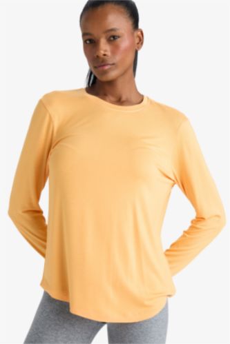 Standart Fit Bisiklet Yaka Sporcu Uzun Kollu Tişört