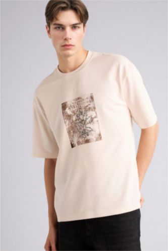 Ерлер экру Man Short Sleeve T-Shirt