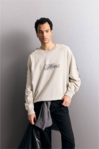 Boxy Fit Bisiklet Yaka Baskılı Sweatshirt