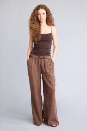 Женщины Коричневый Муслиновые брюки Wide Leg стандартной длины с нормальной посадкой и деталью кармана