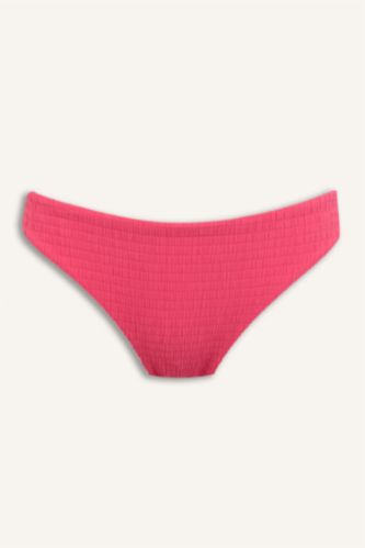 Kadın Fuşya Regular Fit Kırışık Dokulu Bikini Alt