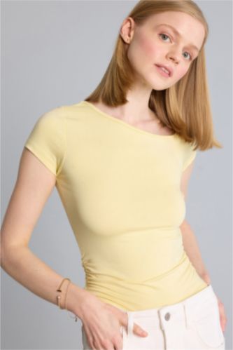 Kadın Açık Sarı Fitted Kısa kollu Modal Tişört
