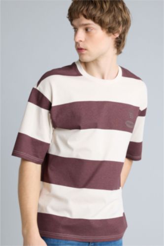 Ерлер Сұр 100% мақта Boxy Fit жолақты футболка