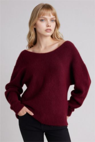 Kadın Bordo Regular Fıt Kayık Yaka Kazak