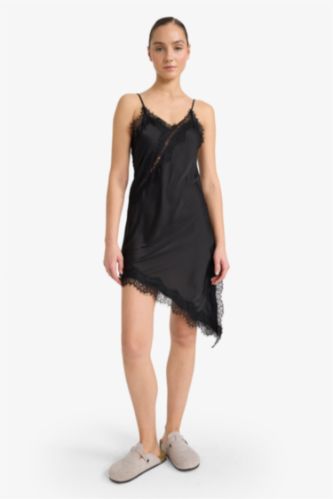 فستان ستان قصة عادية بياقة V Fall in Love من