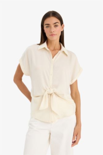 نساء بيج فاتح قميص نص كم قصة عادية بياقة قميص