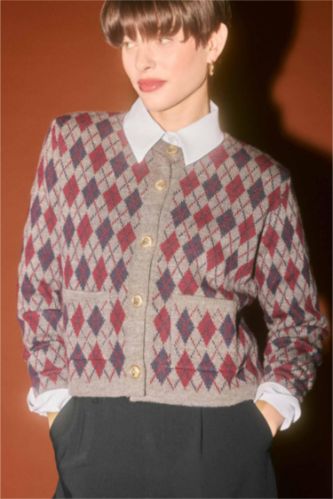 Regular Fit Bisiklet Yaka Baklava Desenli Düğmeli Triko Hırka