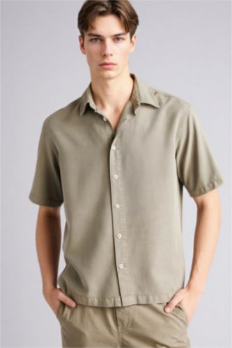 MAN Light Khaki قميص بريميوم