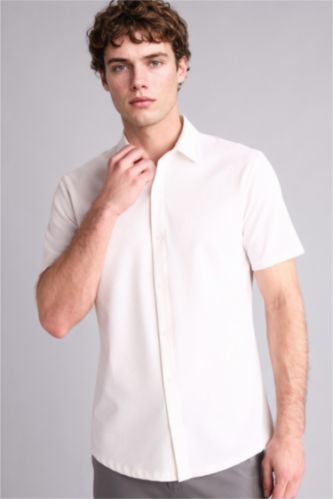 Ерлер ақ Man Short Sleeve Shirt