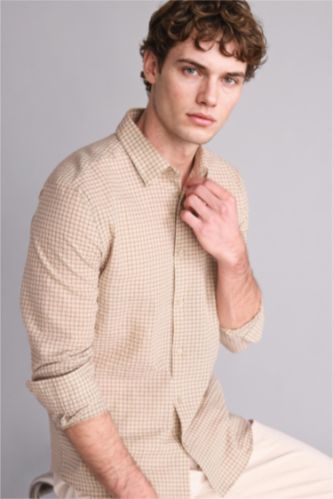 Man Ecru Modern Fit Twill Long Sleeve Shirt