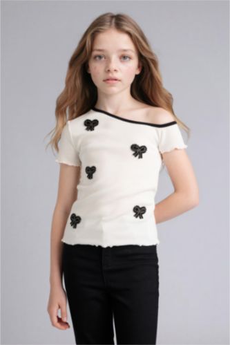 GIRLS & TEENS White Regular Fit Short Sleeve T-Shirt