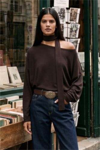 Loose Fit Kayık Yaka Tişört