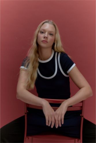 Fıtted U Yaka Ribana Atlet