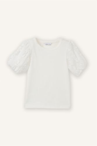 طفلة صغيرة بيج فاتح تيشيرت بيبي بناتي نص ردن بالون فيت