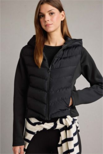 Rüzgar Geçirmez Regular Fit Kapüşonlu Fermuarlı Mont