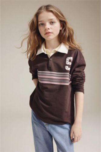 بنات بني تيشيرت بولو كم طويل قماش رقيق بطبعة شعار بياقة بولو