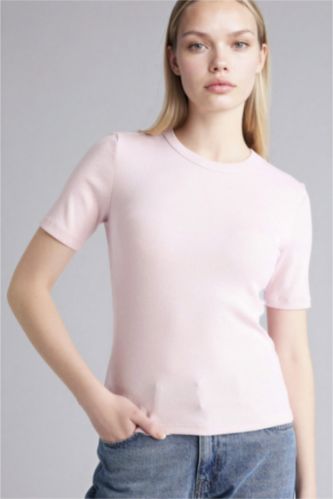 Kadın Açık Pembe Slım Fıt  Basıc Fitilli Kaşkorse Tişört