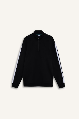 Standard Fit Sweatshirt