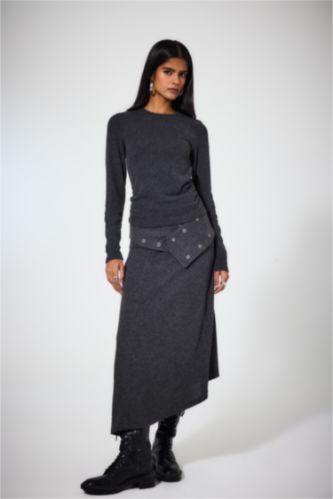 تنورة ميدي بقصة A وخصر عادي