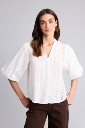 Women White Regular Fit brode Short Sleeve Shirt