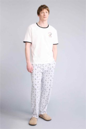 MAN Ecru 2 piece Regular Fit Snoopy Licensed Set