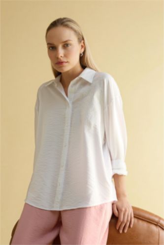 Kadın Beyaz Relax Fıt Gömlek Yaka Uzun Kollu Gömlek