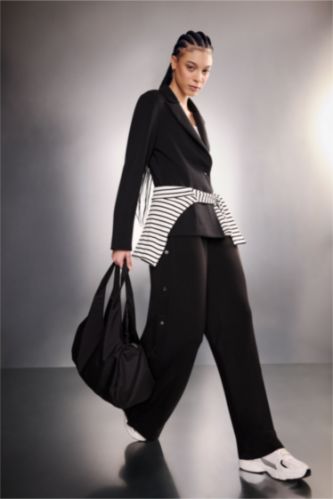 WOMAN Black Wide Leg with Pockets modal Trousers